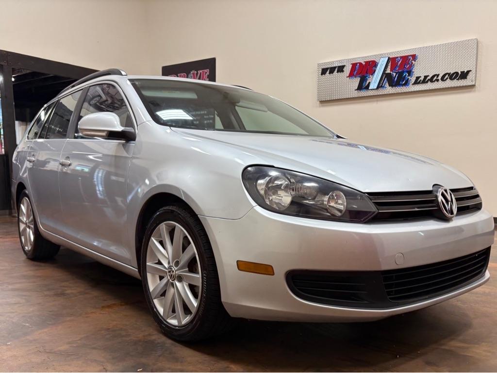 2014 Volkswagen Jetta SportWagen 2.0L TDI DSG w/Sunroof & Nav's photo