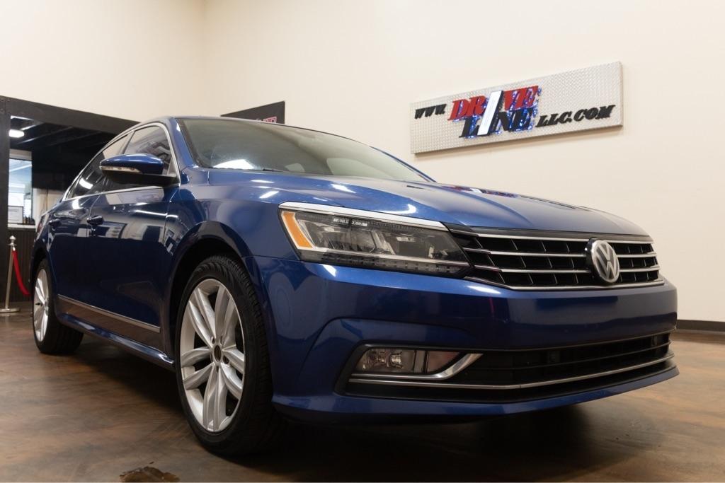 2017 Volkswagen Passat 1.8T SEL Premium Auto's photo