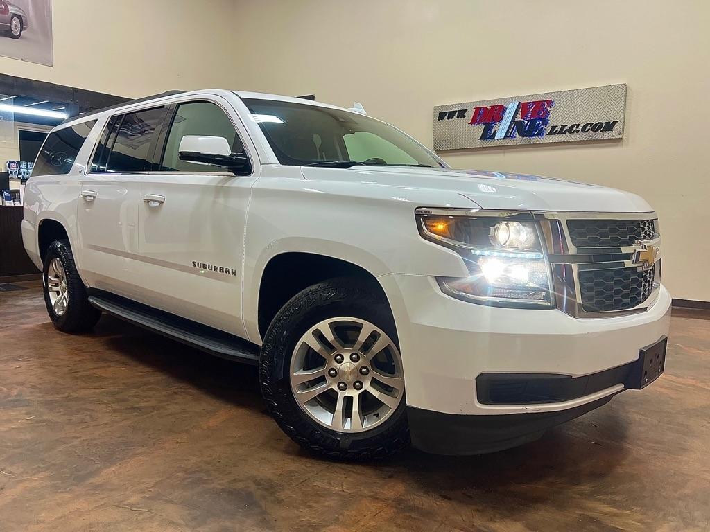 2020 Chevrolet Suburban 4WD 1500 LT's photo