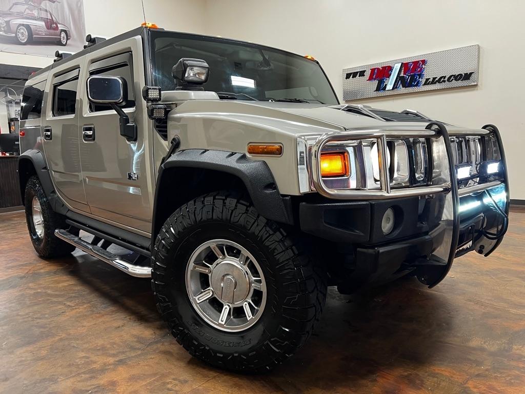 2005 Hummer H2 SUV's photo
