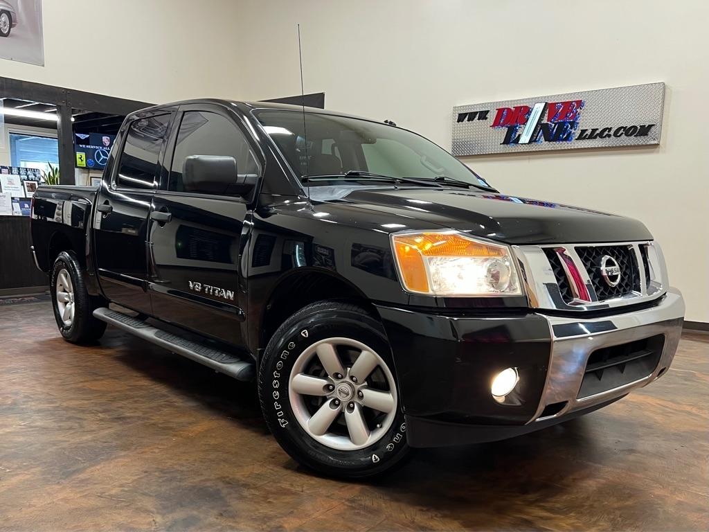 2014 Nissan Titan 2WD Crew Cab SWB SV