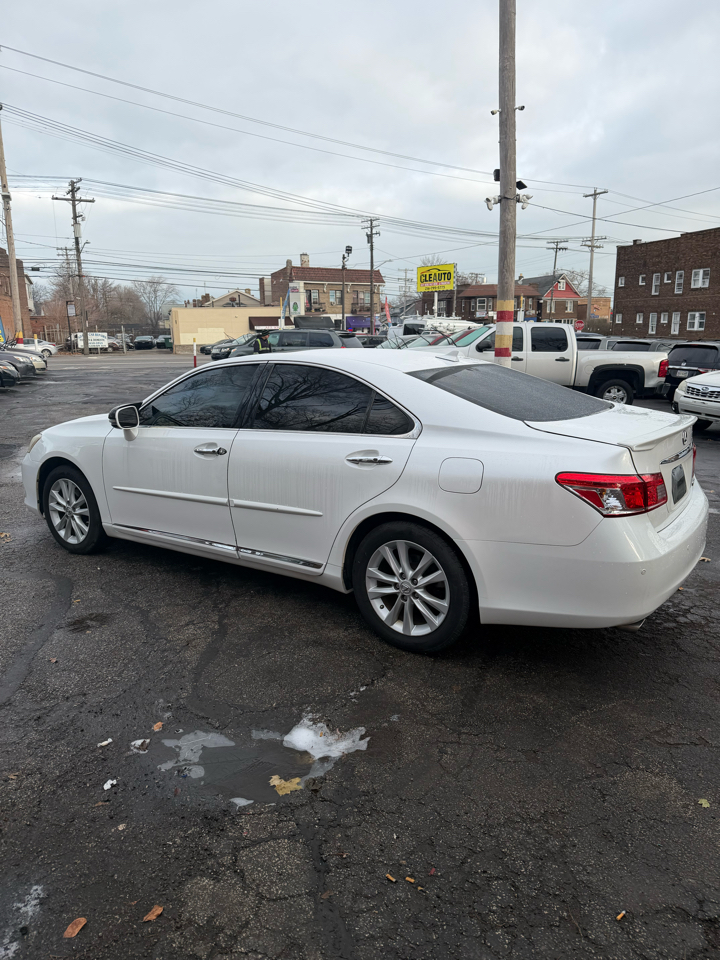 Lexus ES 350 Sedan 2011
