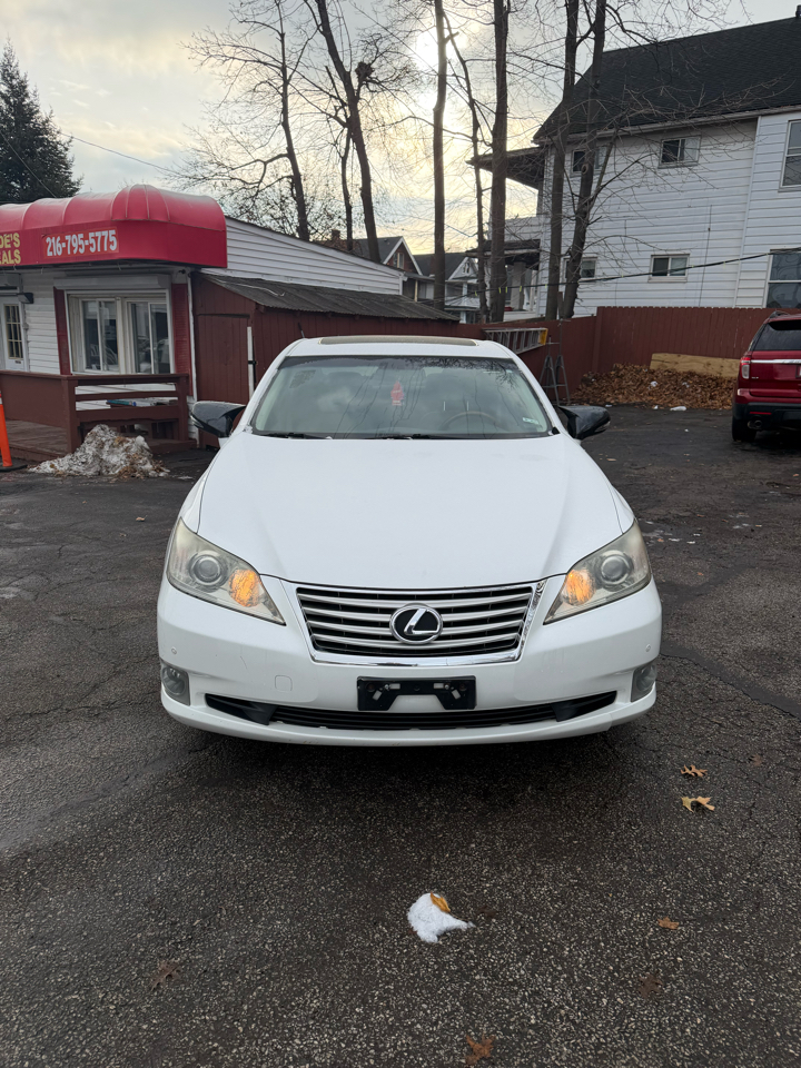 Lexus ES 350 Sedan 2011
