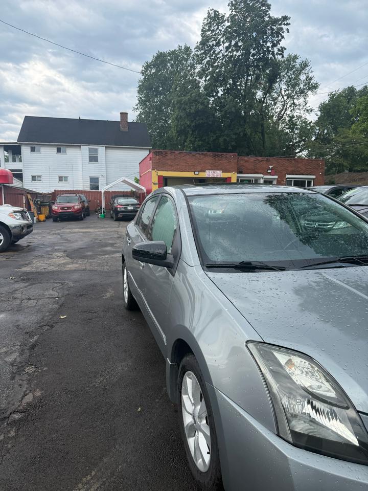Nissan Sentra  2011