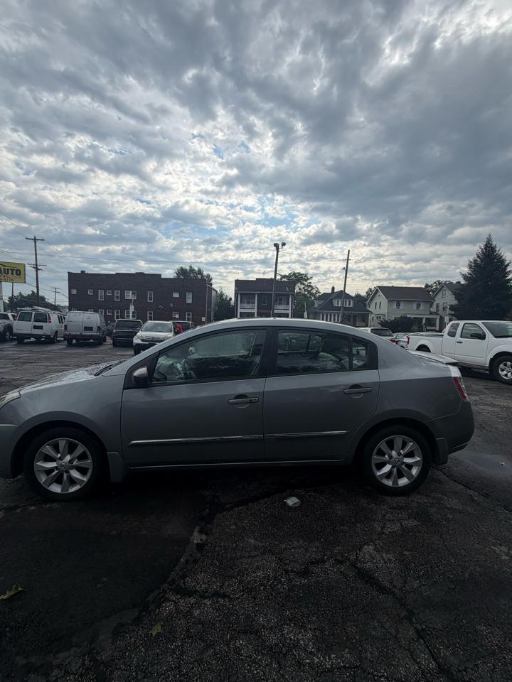 Nissan Sentra  2011