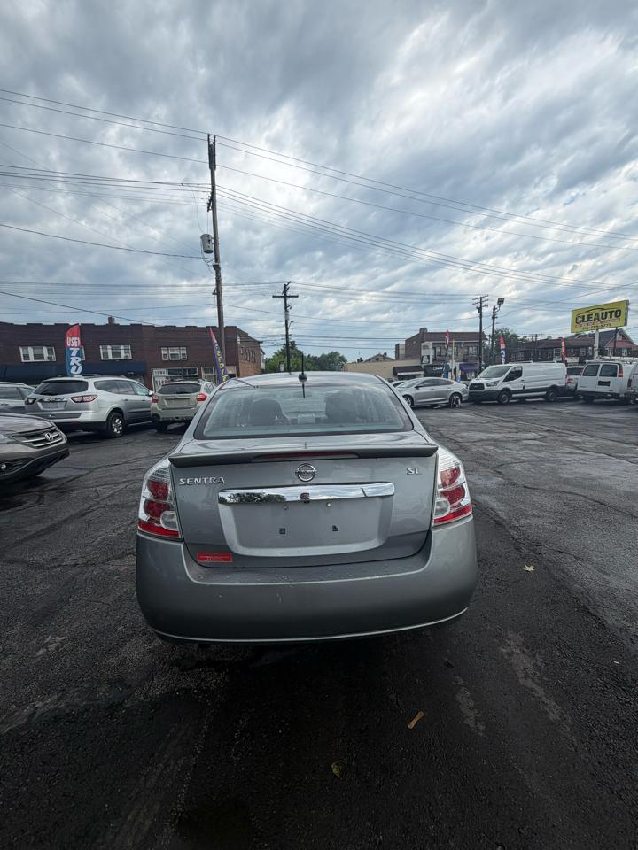Nissan Sentra  2011
