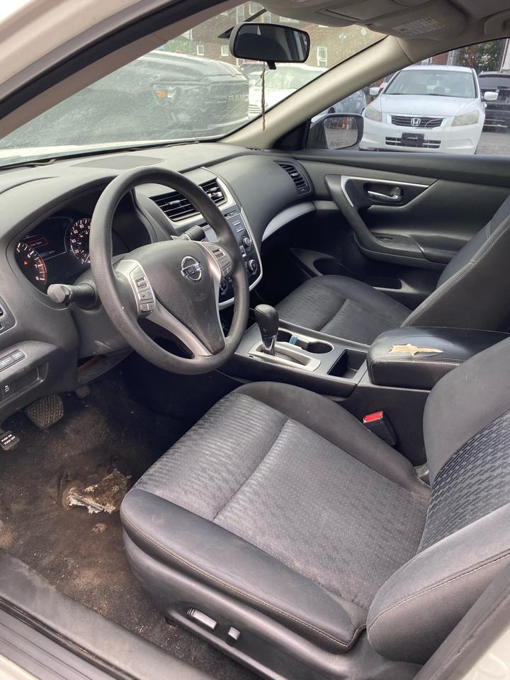 Nissan Altima  2016