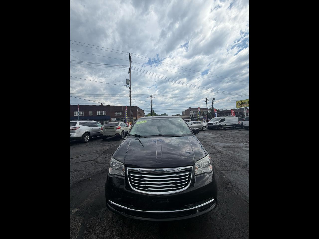 2014 Chrysler Town & Country TOURING