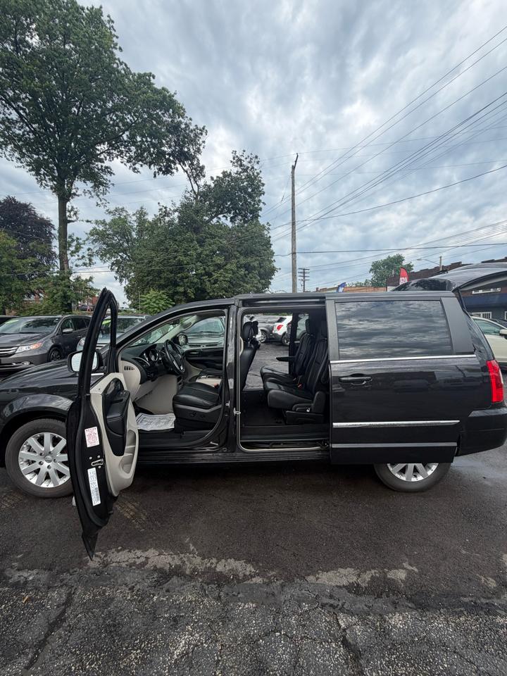 Chrysler Town & Country  2014