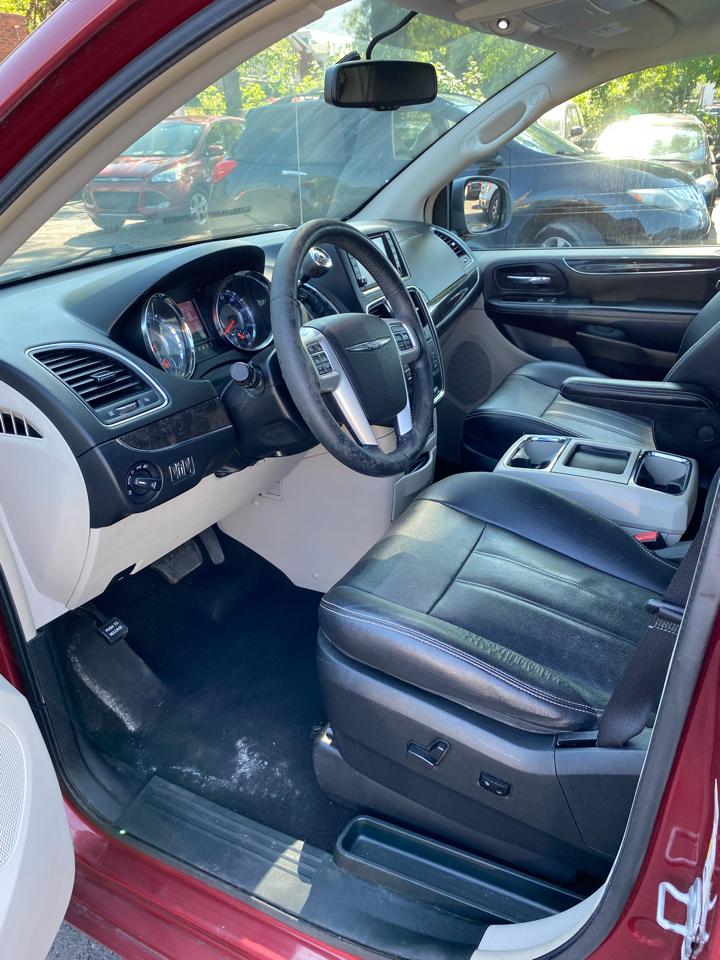 Chrysler Town & Country  2014