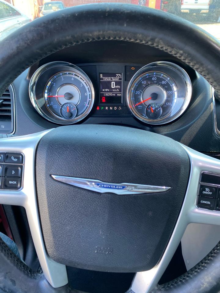 Chrysler Town & Country  2014