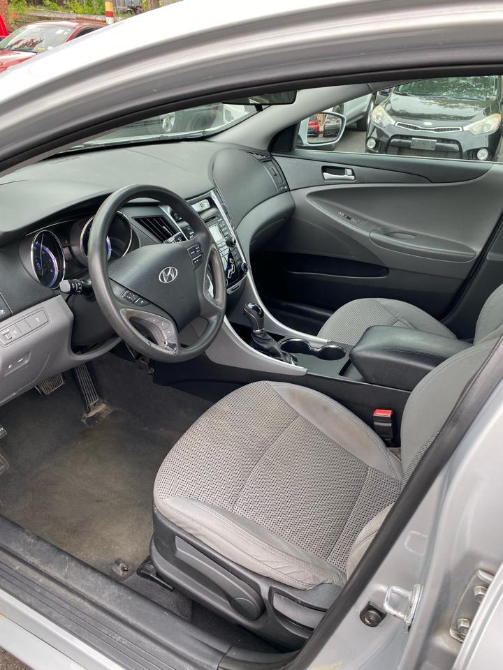 Hyundai Sonata  2011