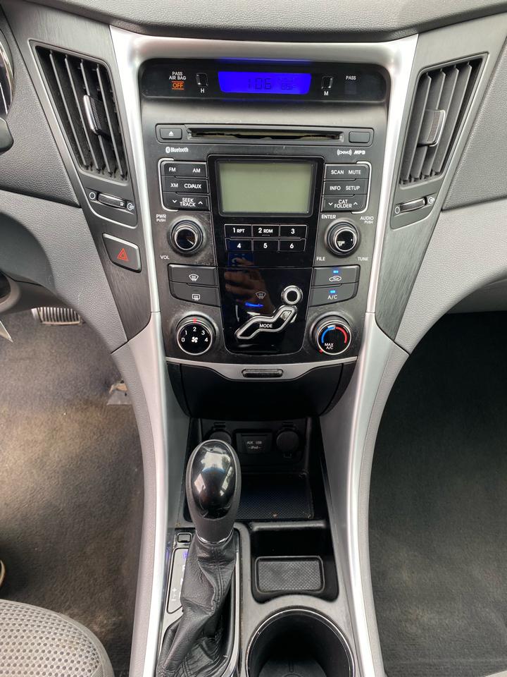 Hyundai Sonata  2011