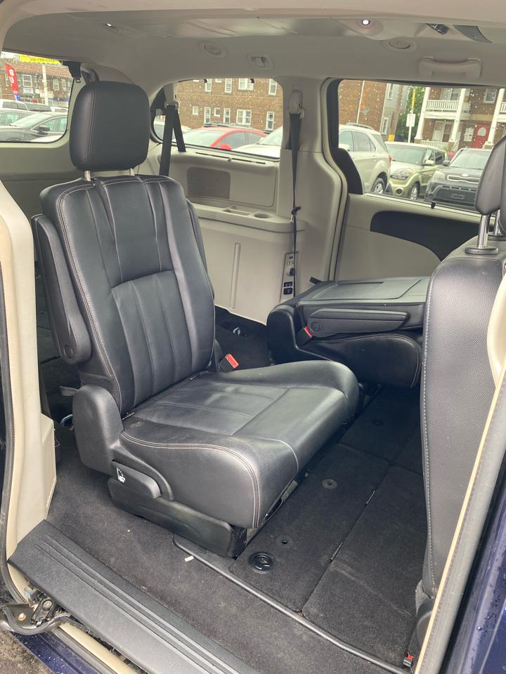 Chrysler Town & Country  2014