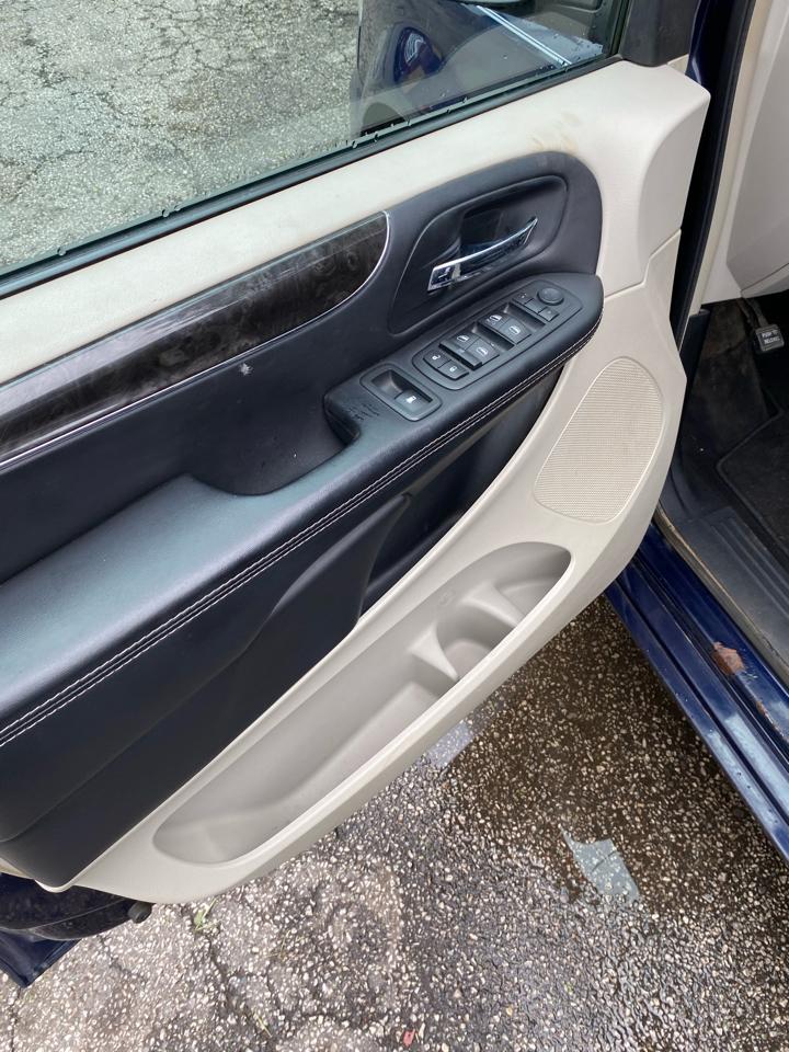 Chrysler Town & Country  2014