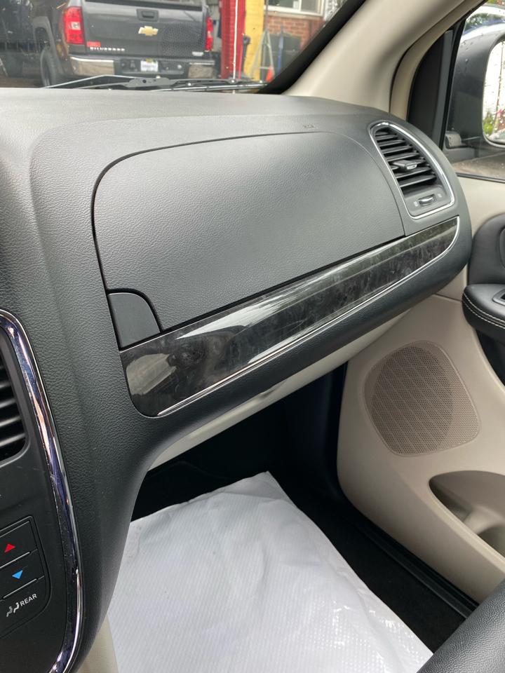 Chrysler Town & Country  2014