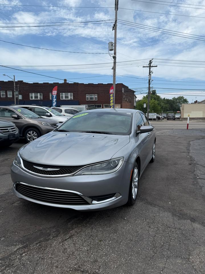 Chrysler 200  2015