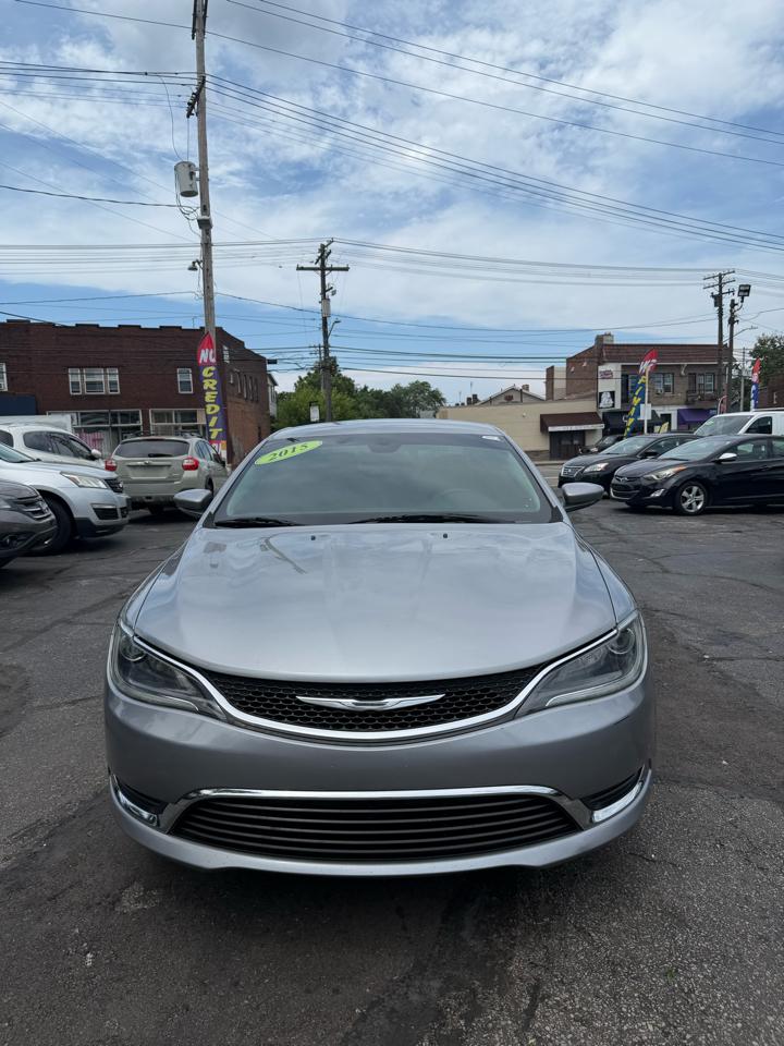 Chrysler 200  2015