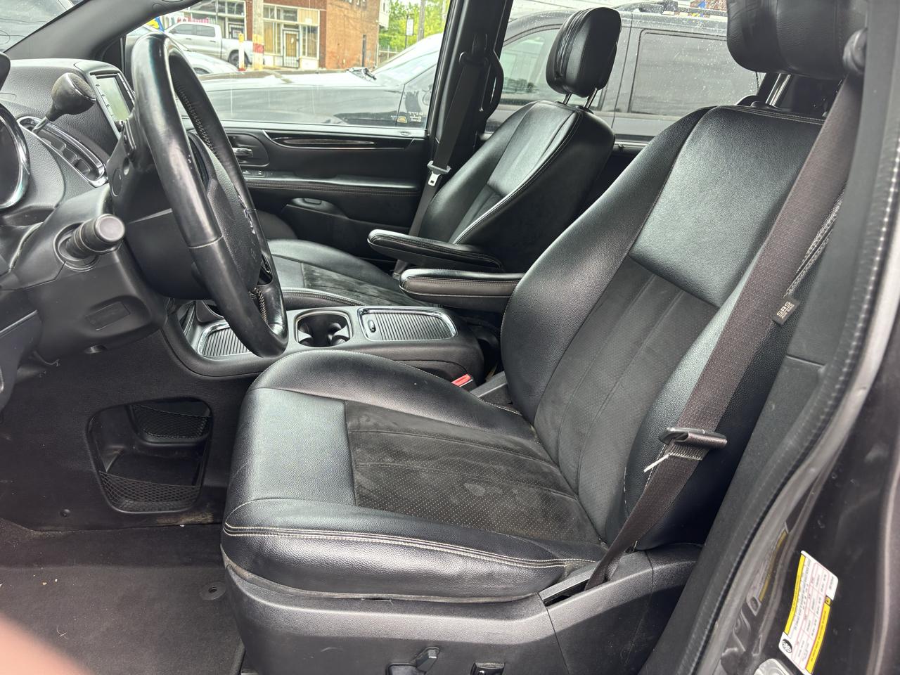 Dodge Grand Caravan  2016