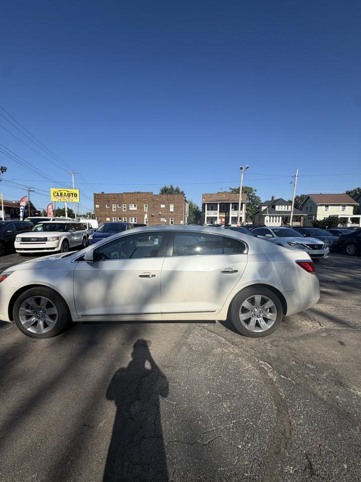 Buick LaCrosse  2010