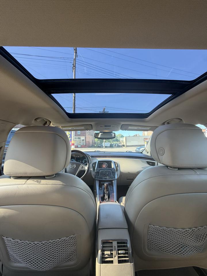Buick LaCrosse  2010