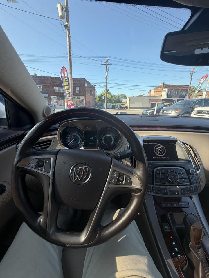 Buick LaCrosse  2010