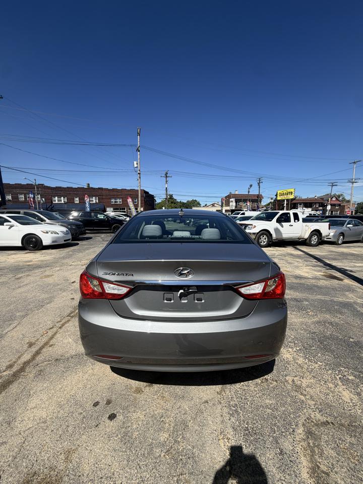 2013 Hyundai Sonata GLS - Photo 6