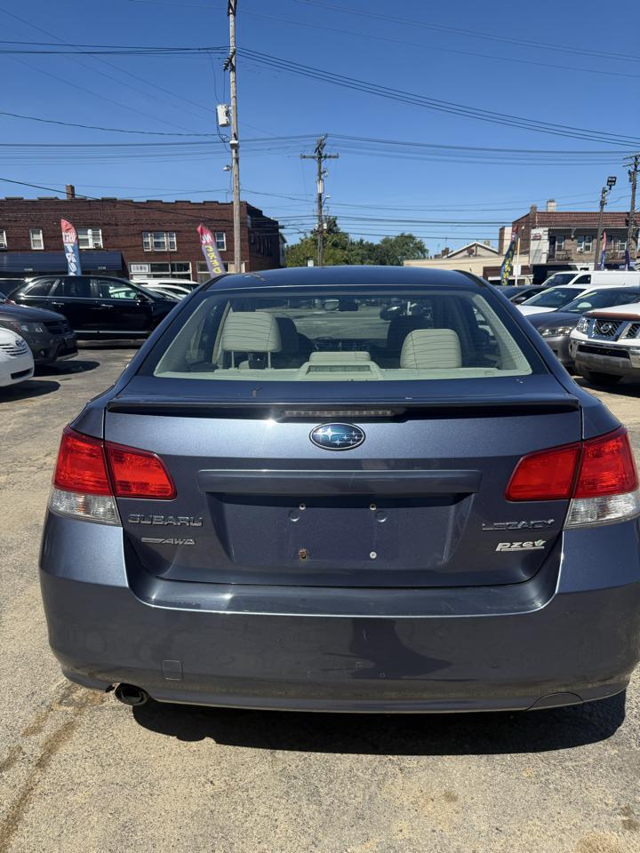 Subaru Legacy  2013