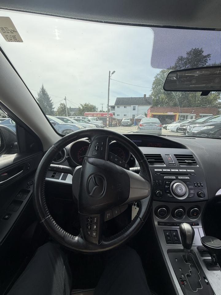 Mazda MAZDA3  2011