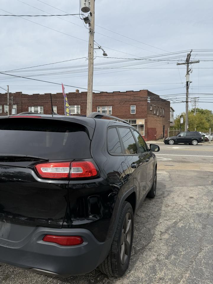 Jeep Cherokee  2016
