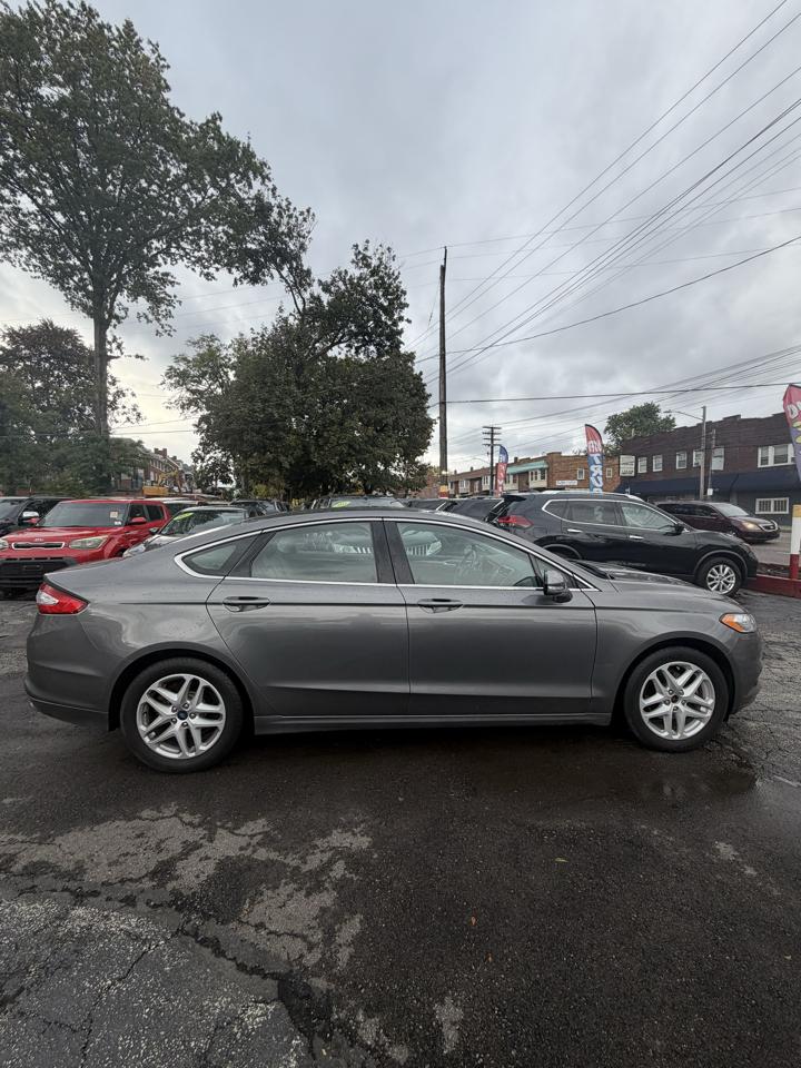 Ford Fusion SE 2014