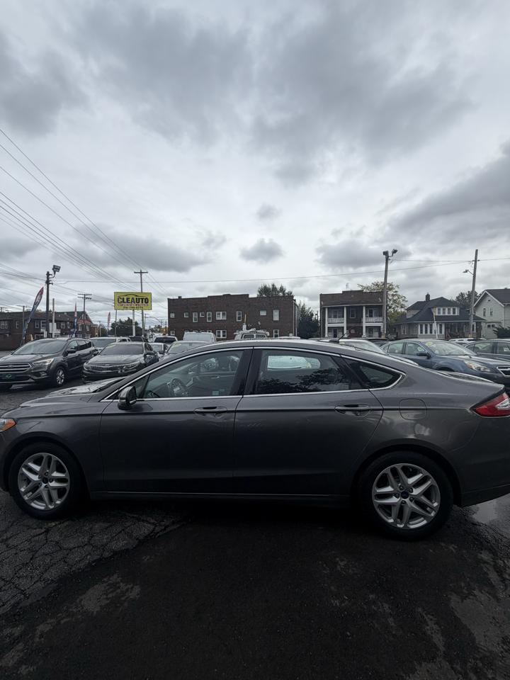 Ford Fusion SE 2014