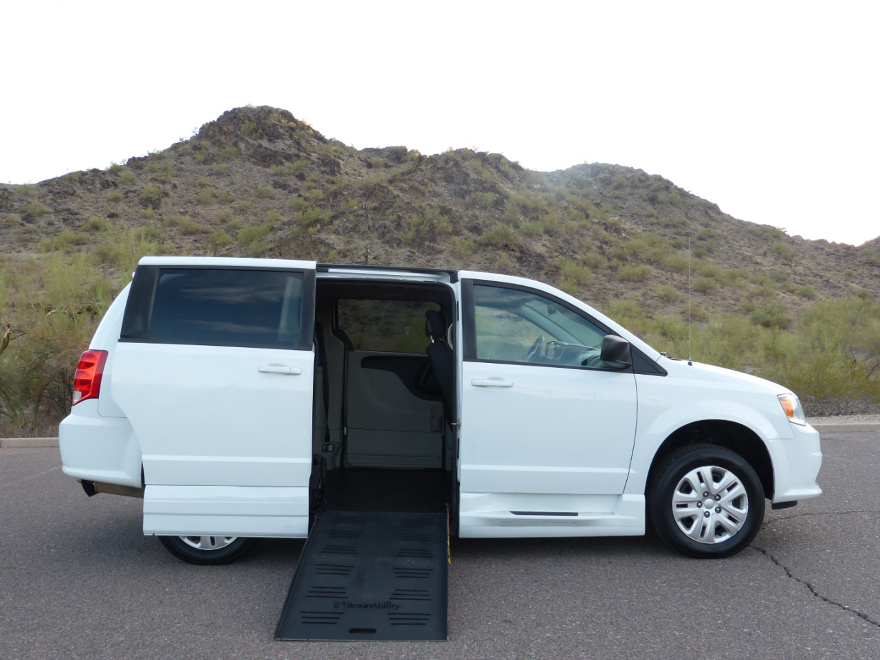 2018 Dodge Grand Caravan Wheelchair Handicap