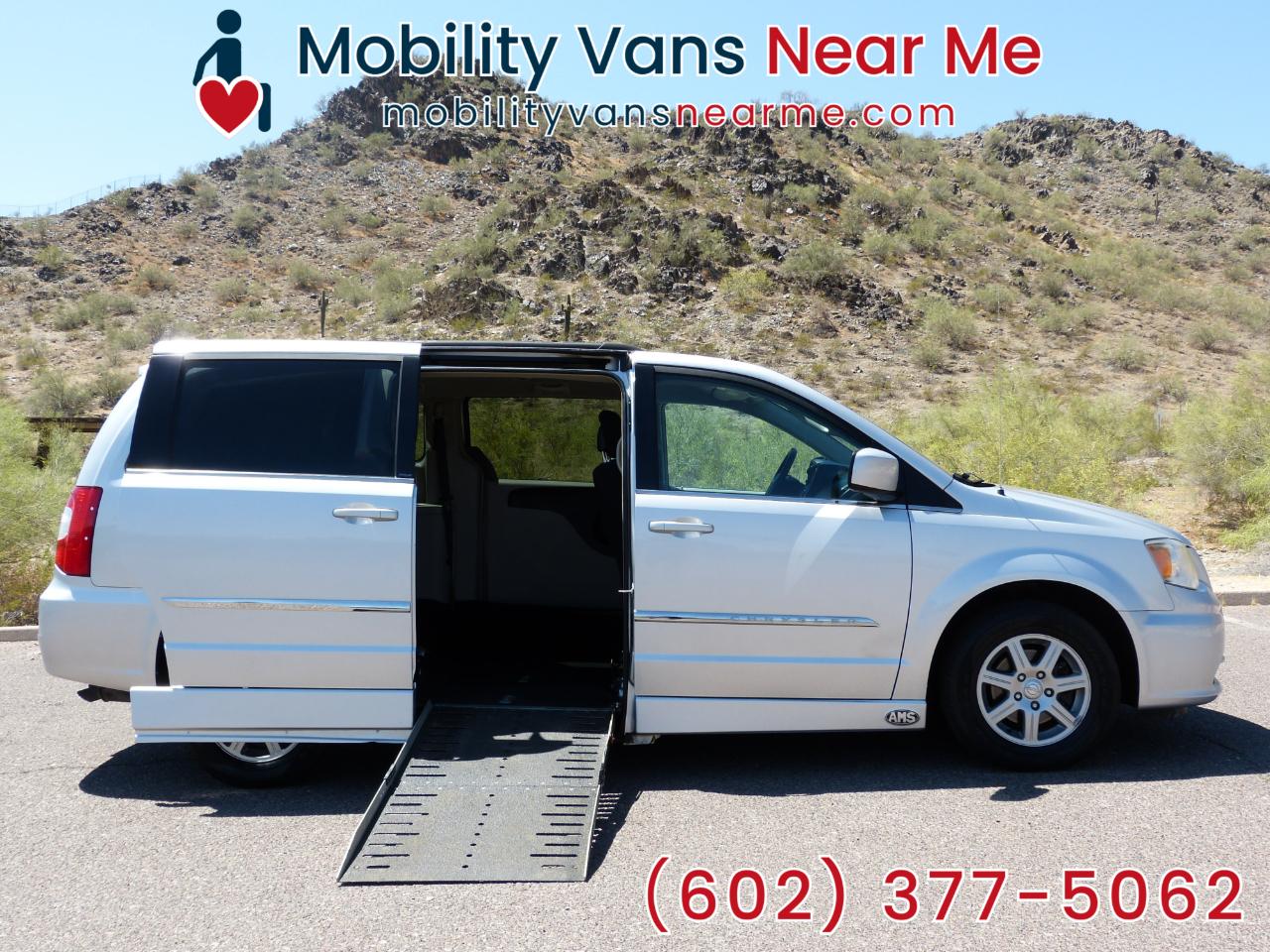 2012 Chrysler Town & Country Wheelchair Handicap