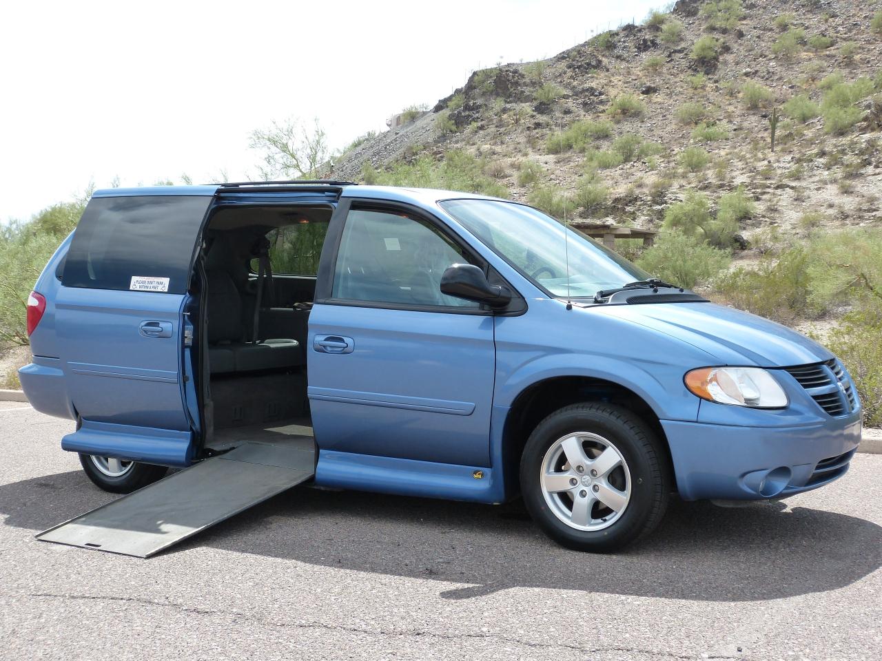 Dodge Caravan/Grand Caravan photo 3