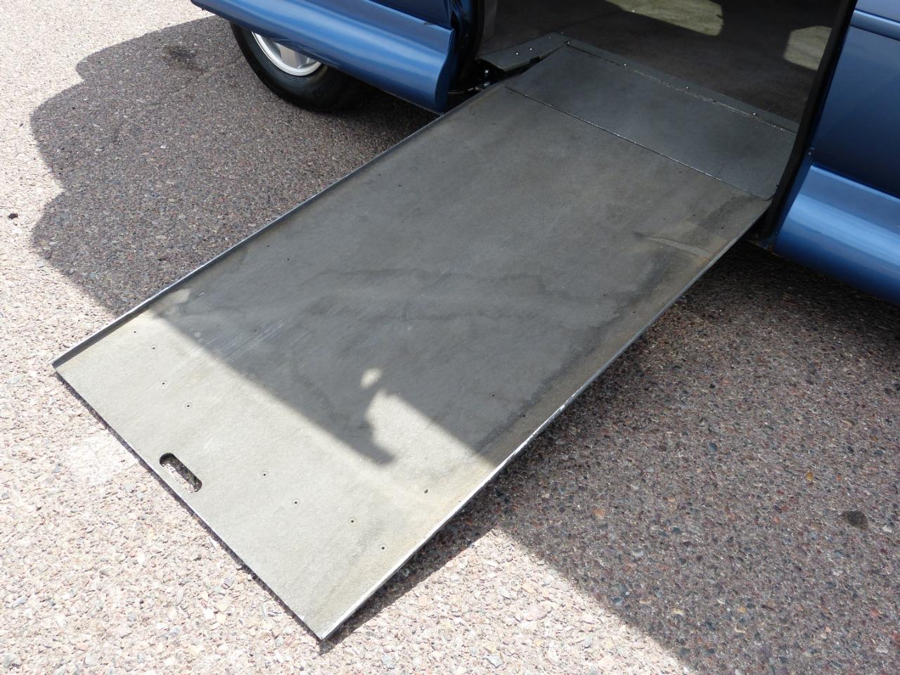 Dodge Caravan/Grand Caravan photo 6