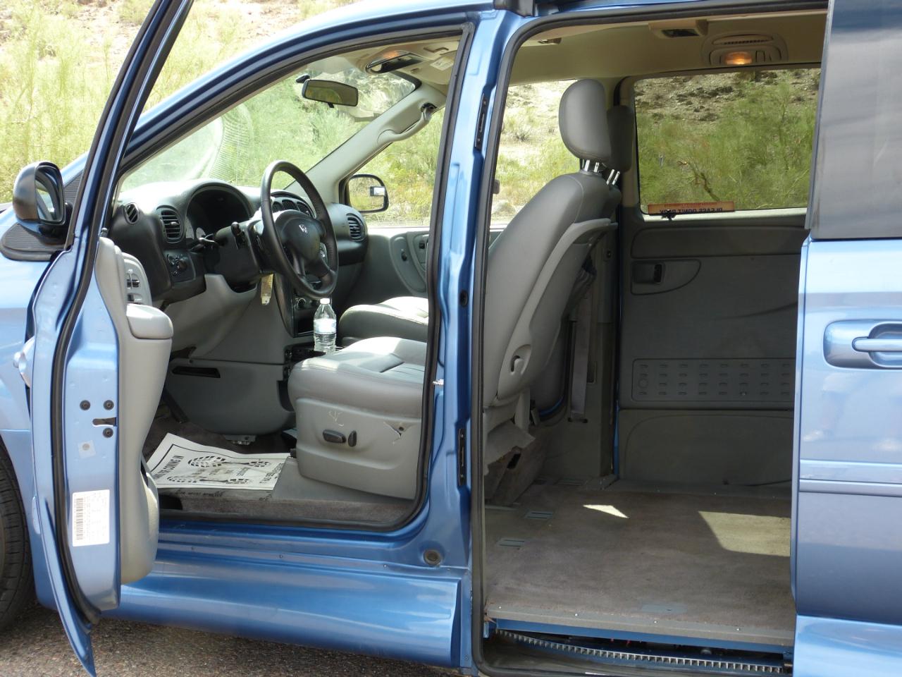 Dodge Caravan/Grand Caravan photo 30