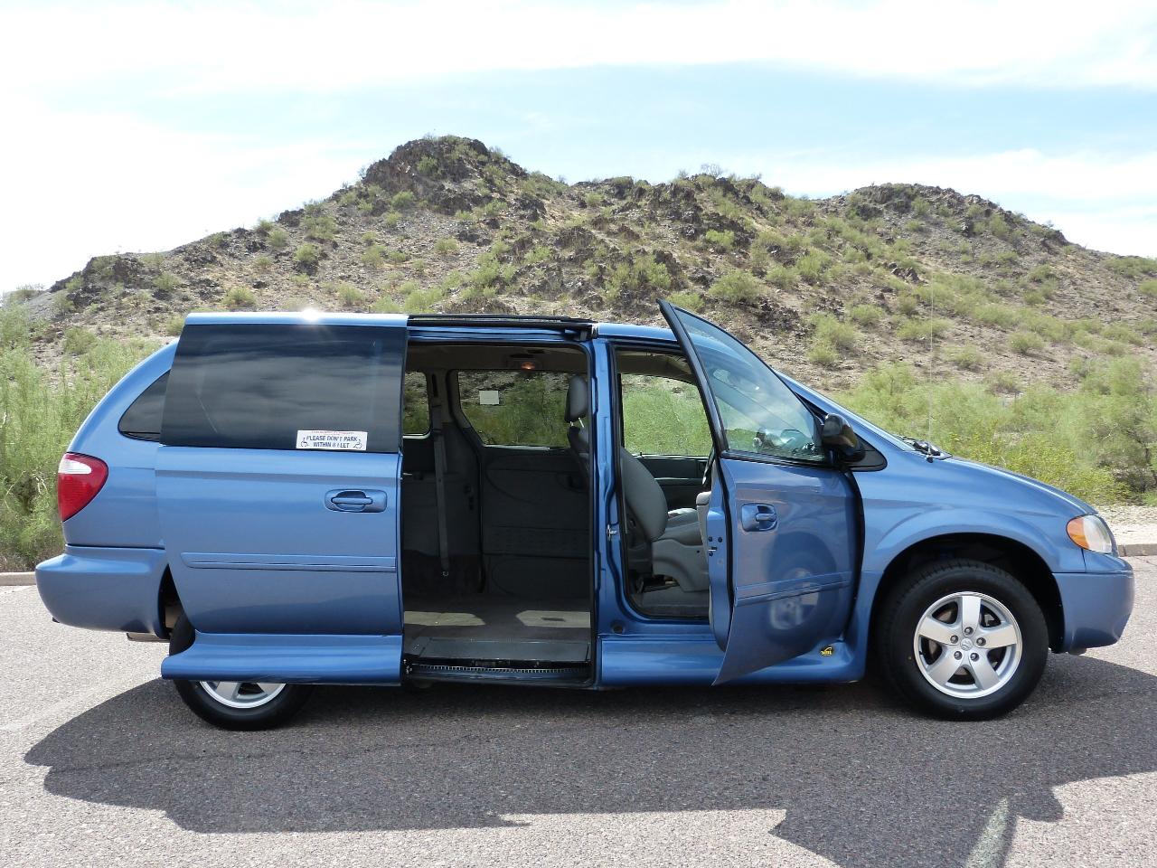 Dodge Caravan/Grand Caravan photo 34