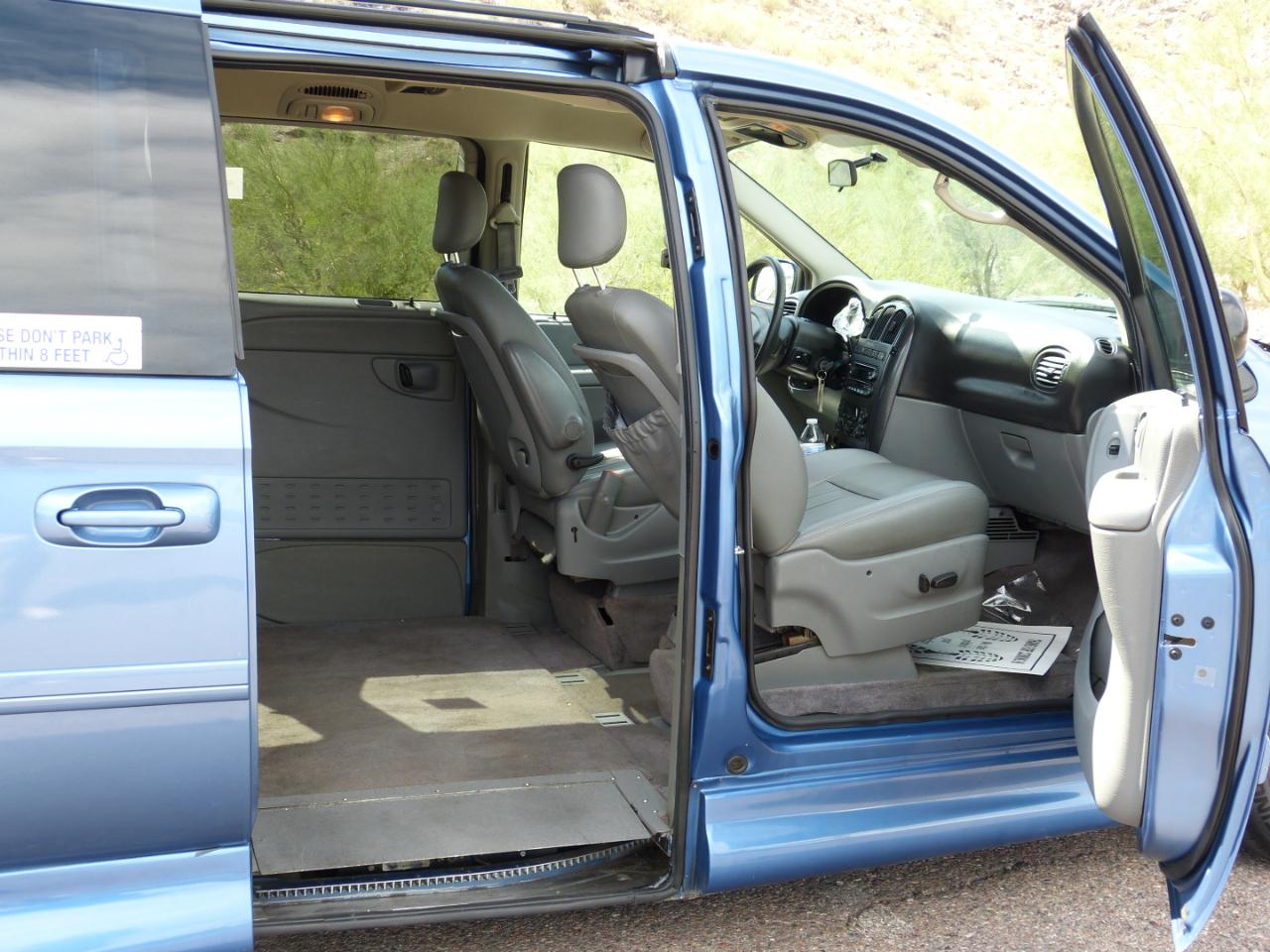 Dodge Caravan/Grand Caravan photo 35