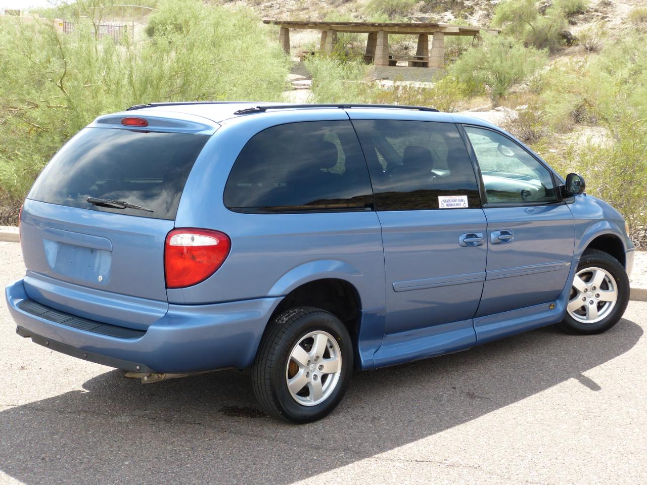 Dodge Caravan/Grand Caravan photo 38