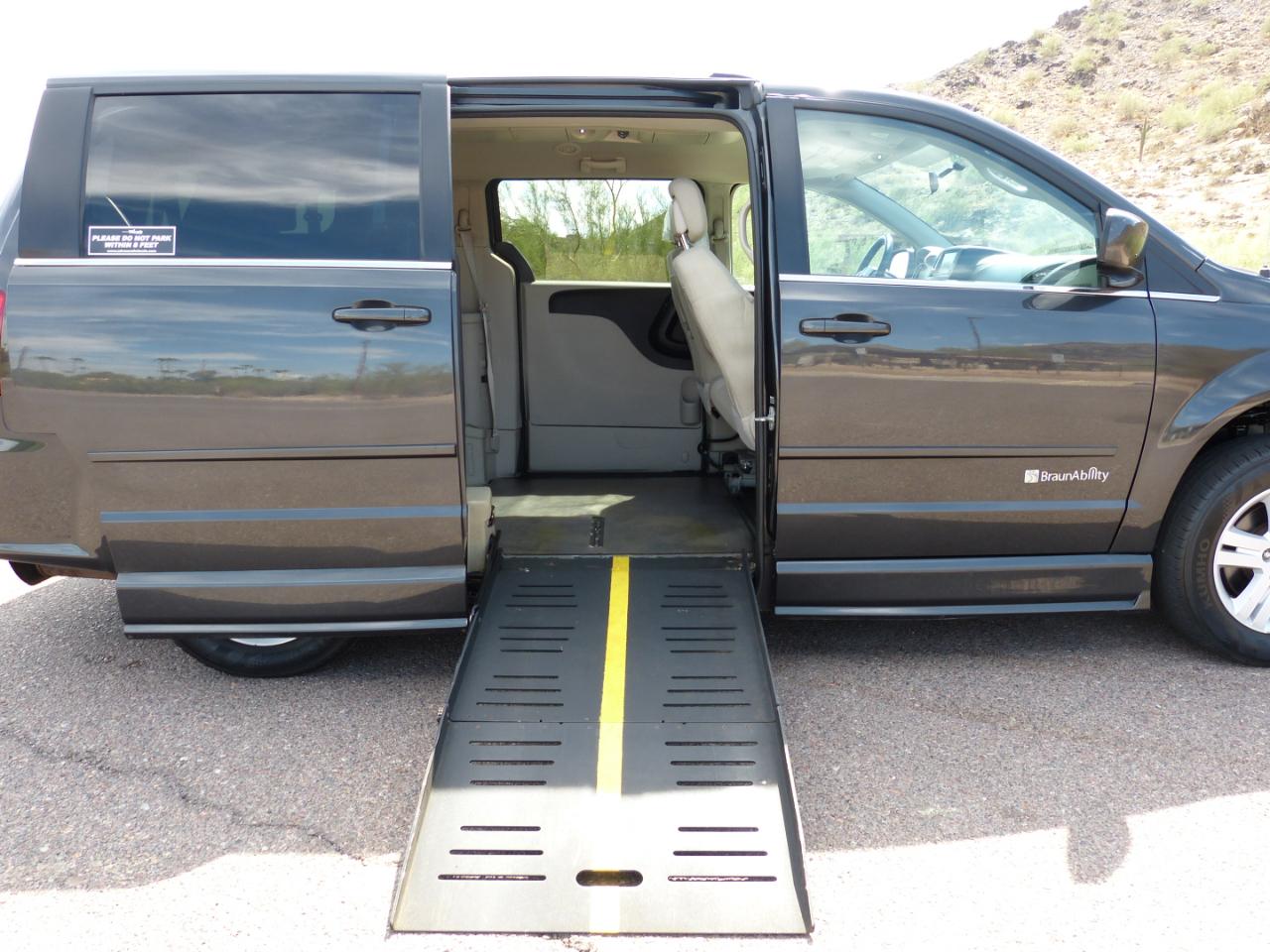 Dodge Grand Caravan photo 7