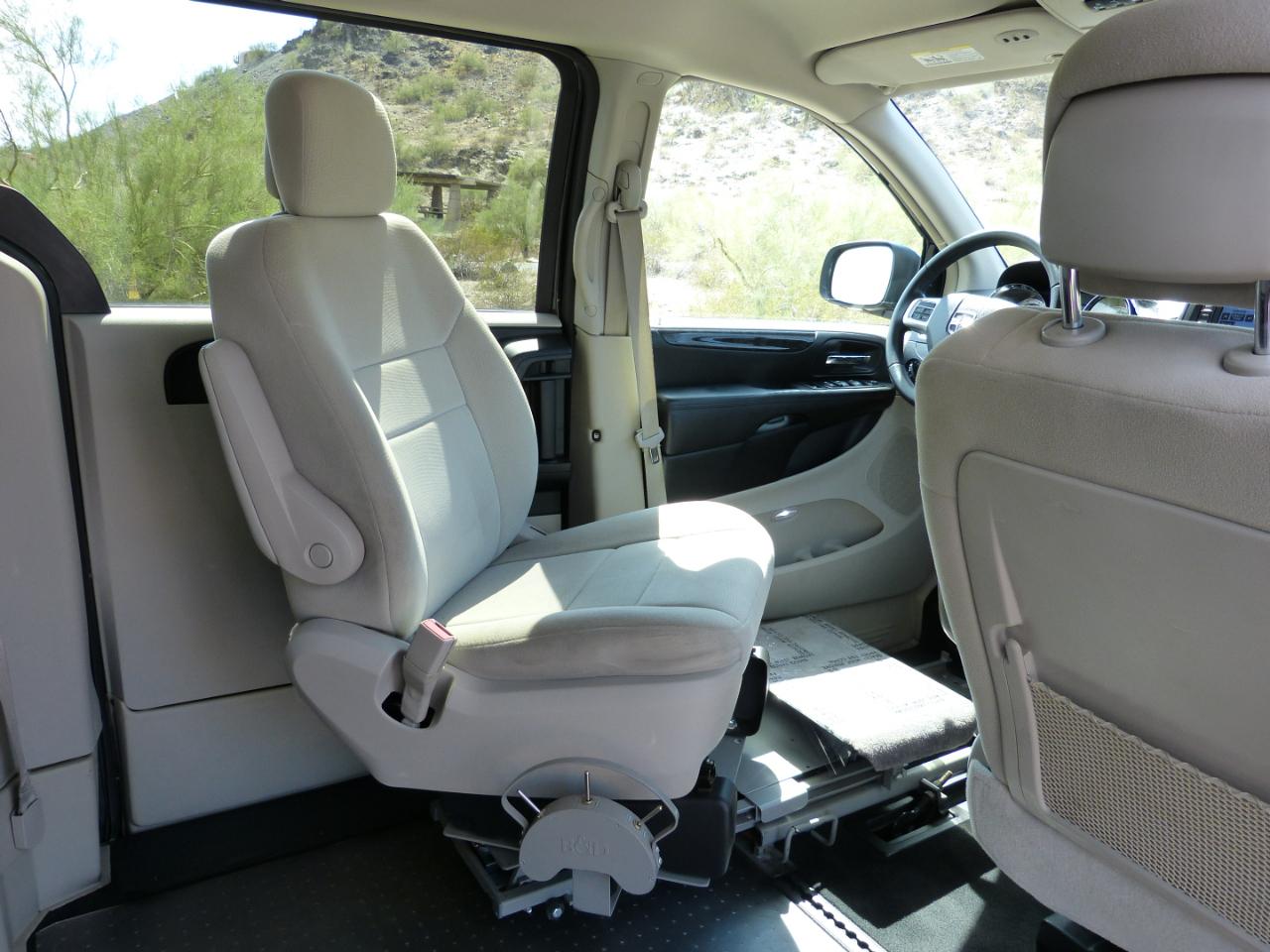Dodge Grand Caravan photo 15
