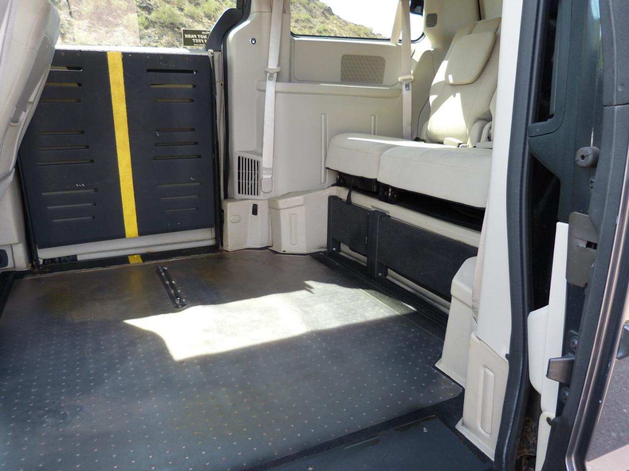 Dodge Grand Caravan photo 36