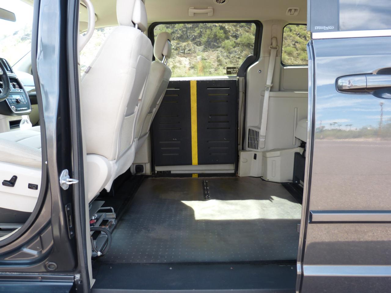 Dodge Grand Caravan photo 37