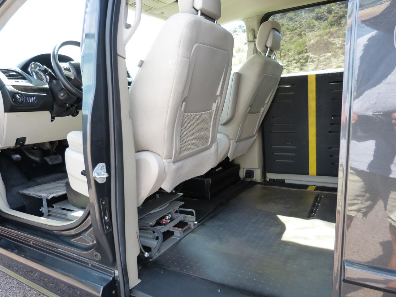Dodge Grand Caravan photo 38