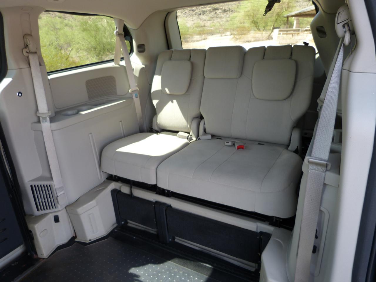 Dodge Grand Caravan photo 39