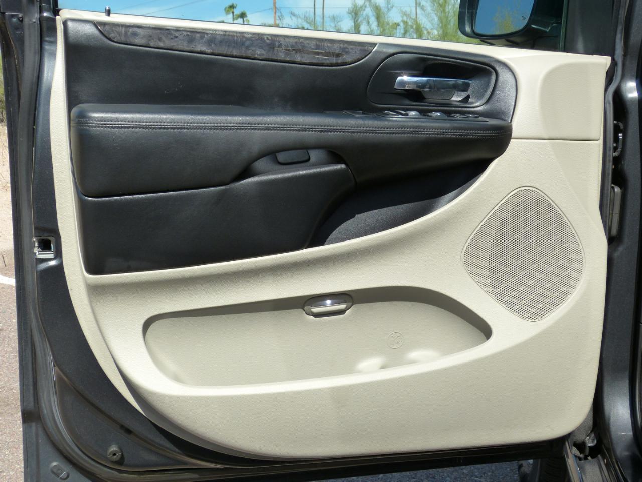 Dodge Grand Caravan photo 54