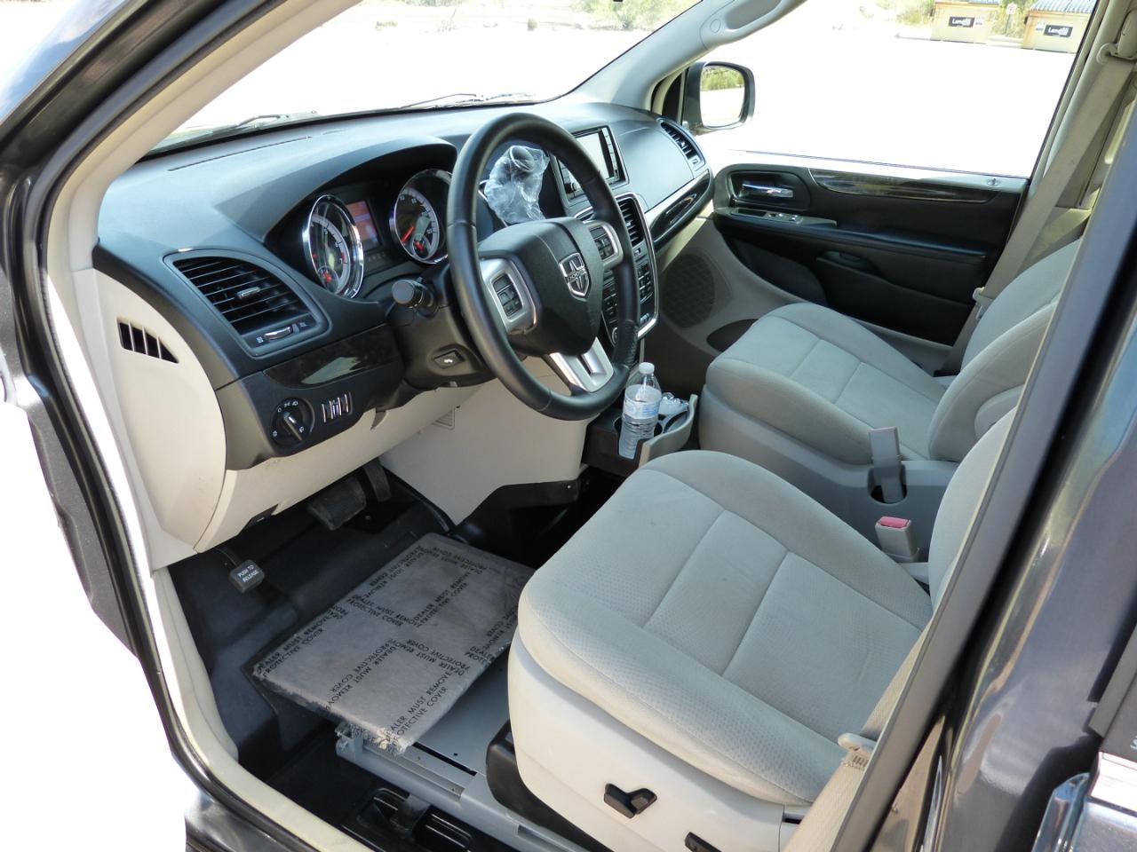 Dodge Grand Caravan photo 56
