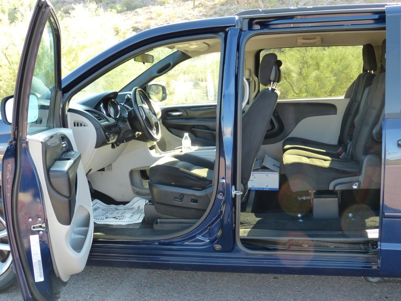 Dodge Grand Caravan photo 35