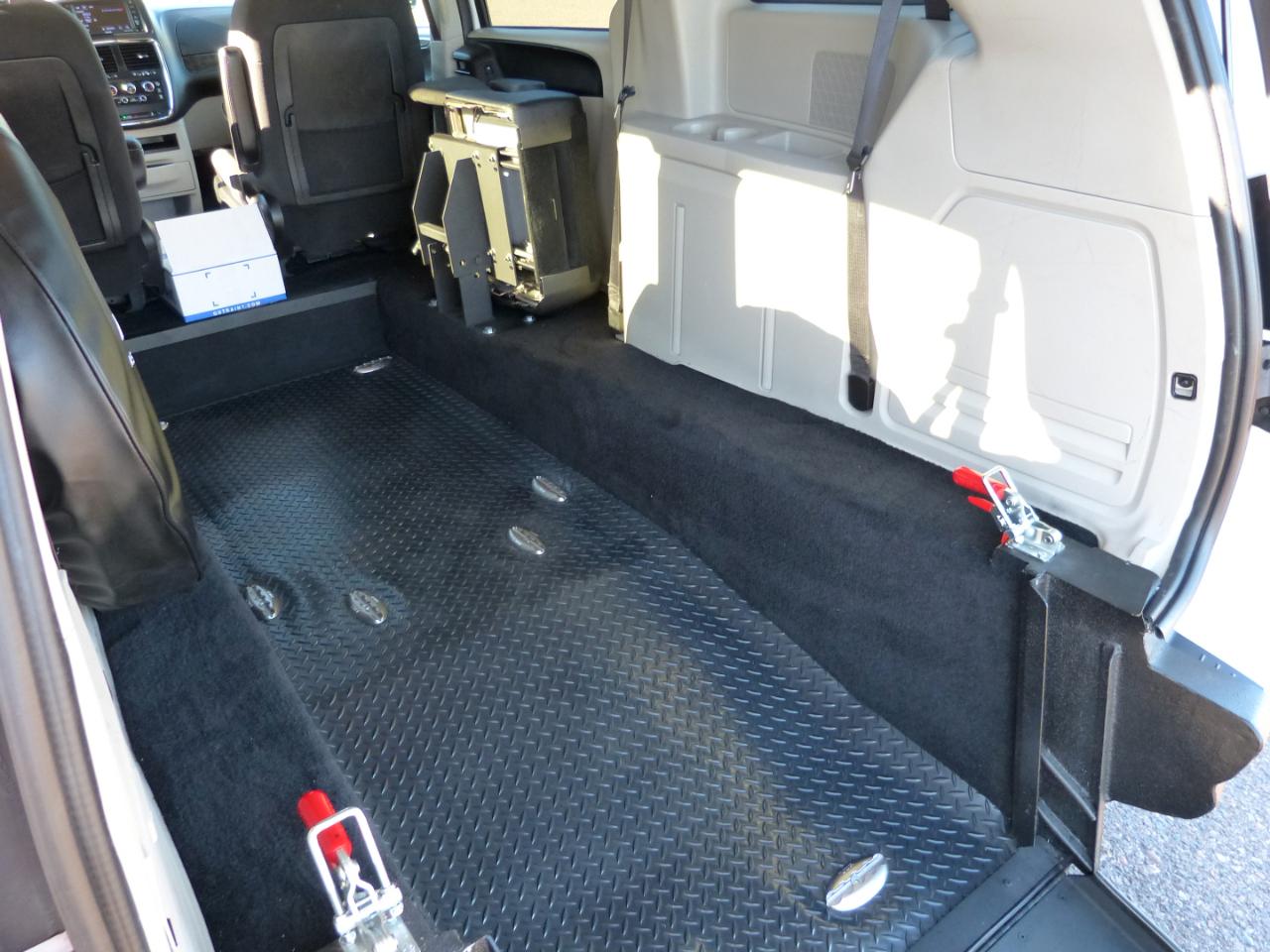 Dodge Grand Caravan photo 5